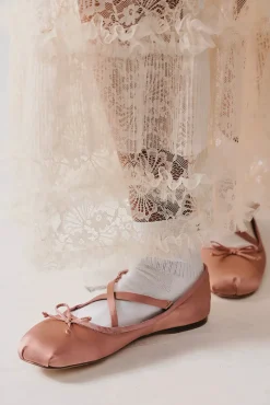 Circus NY | Zuri Flat