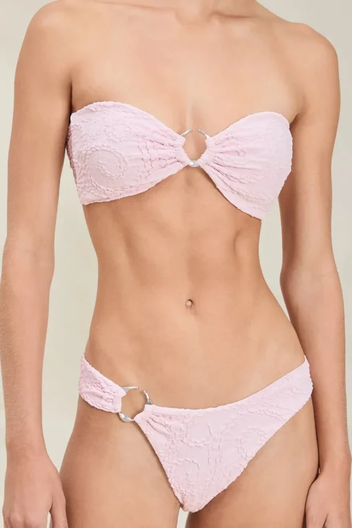 Devon Windsor | Camden Bottom